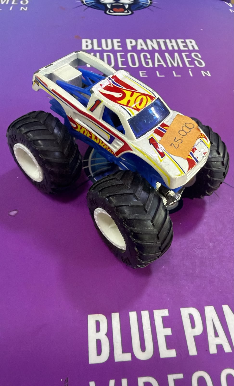 Monster truck Hot Wheels Racing 1