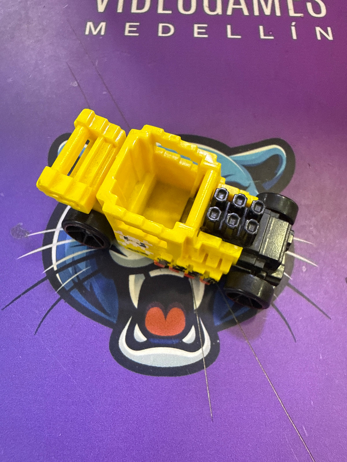 Pixel Shaker Hot Wheells