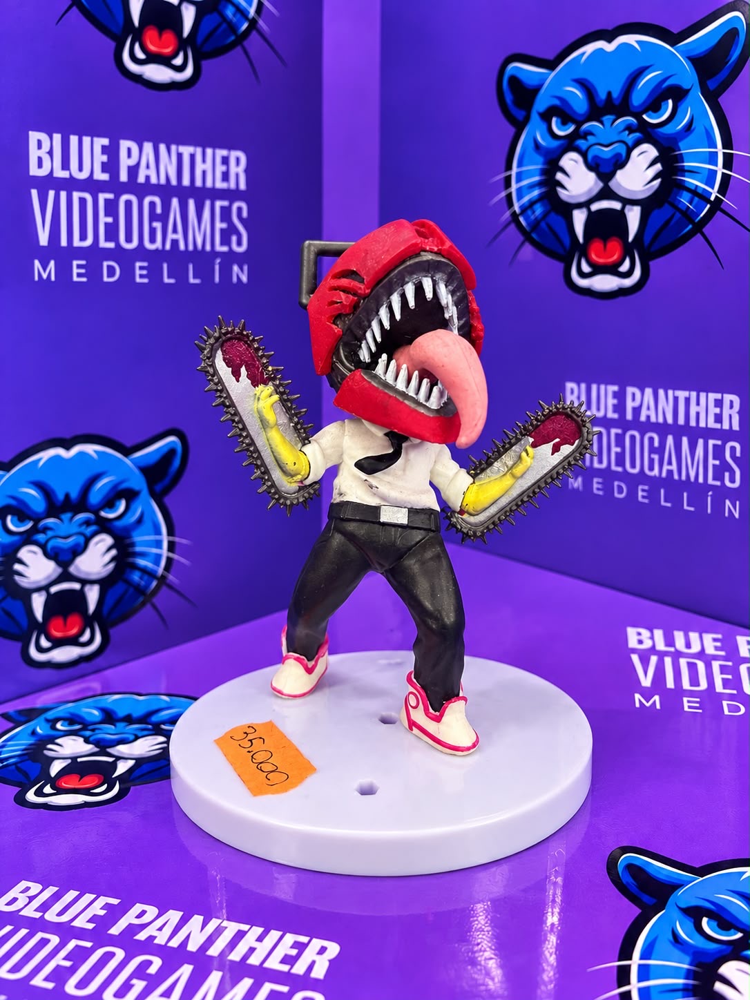 Chainsaw man