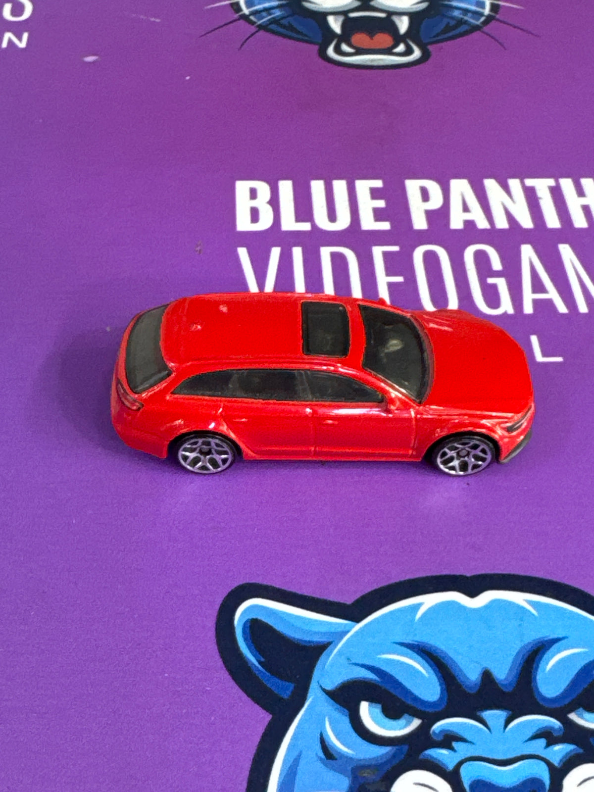 Audi rs 6 - hotwheels