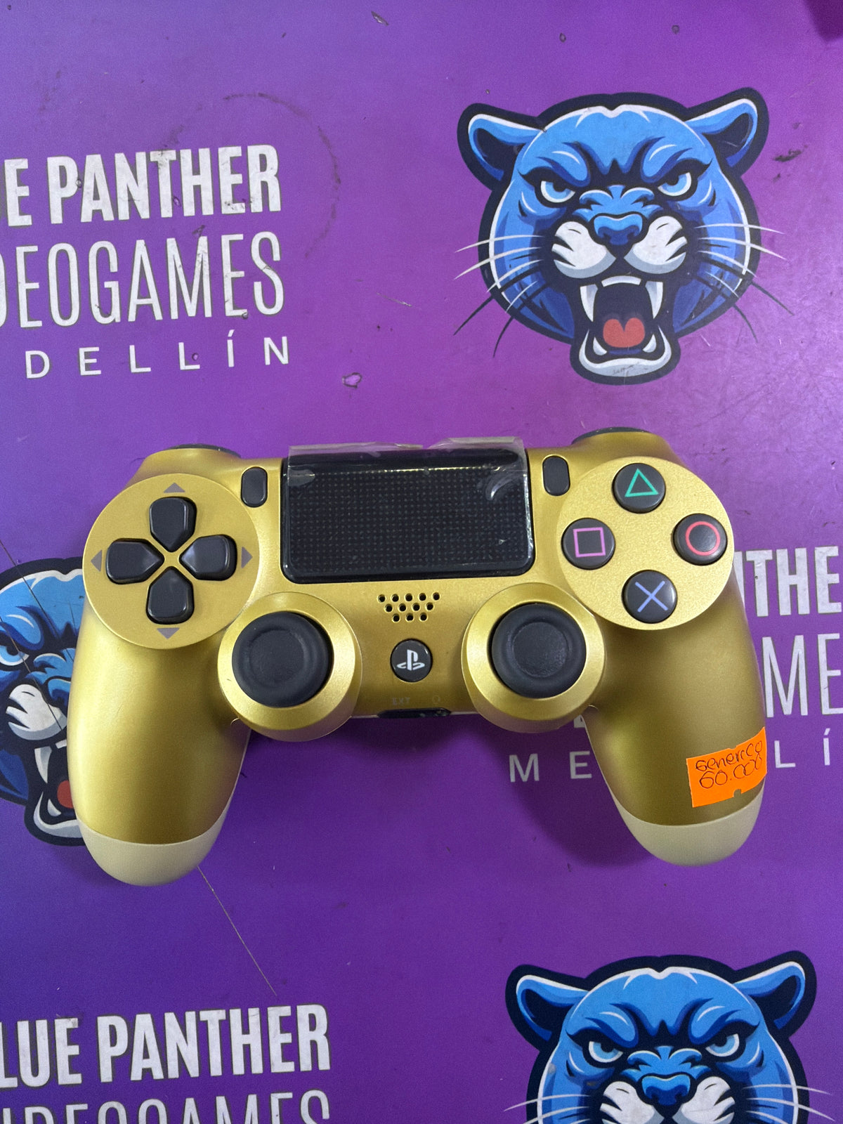 Control Genérico Dorado Usado - PlayStation 4