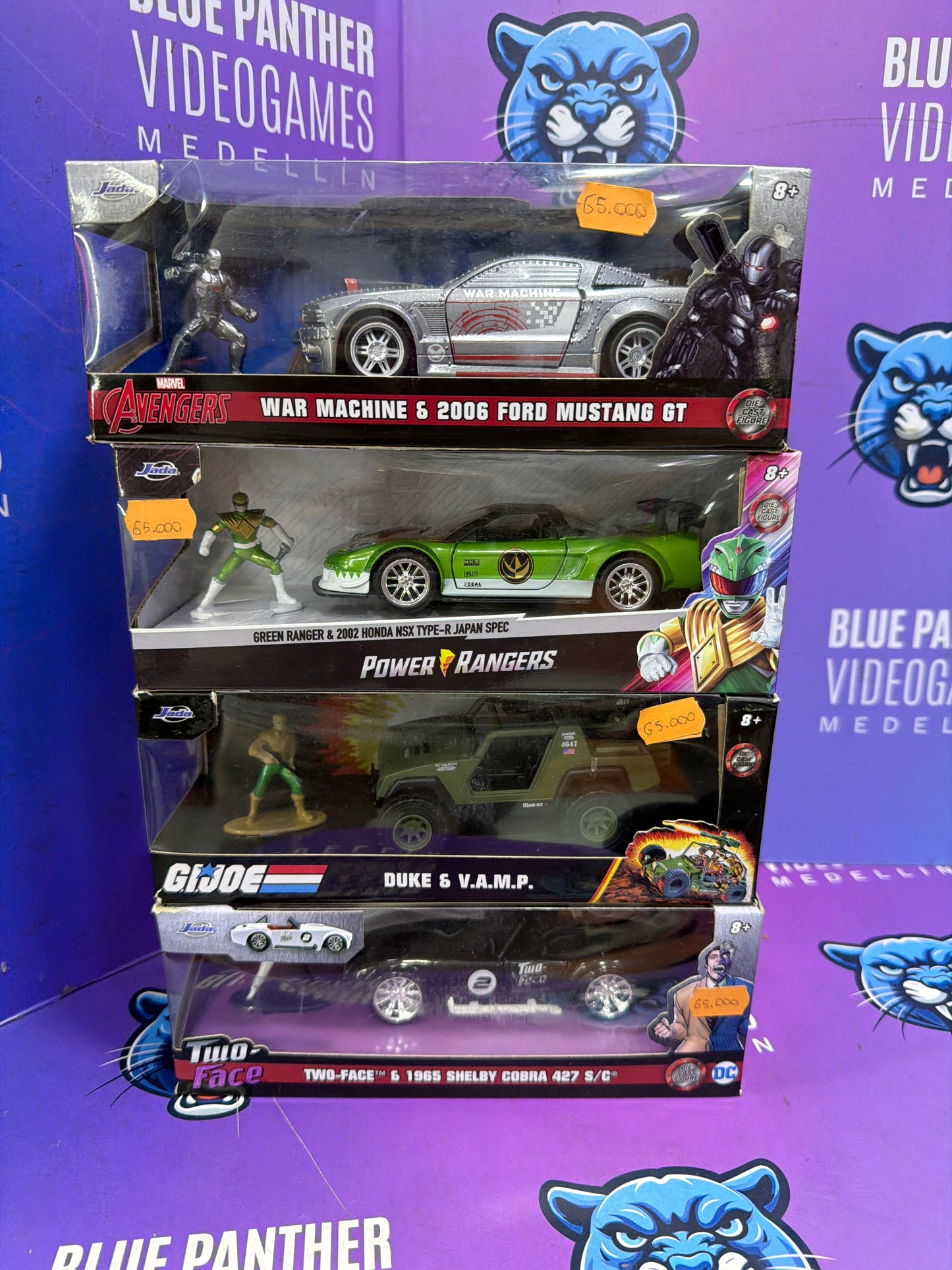 Autos 1/32 con figura