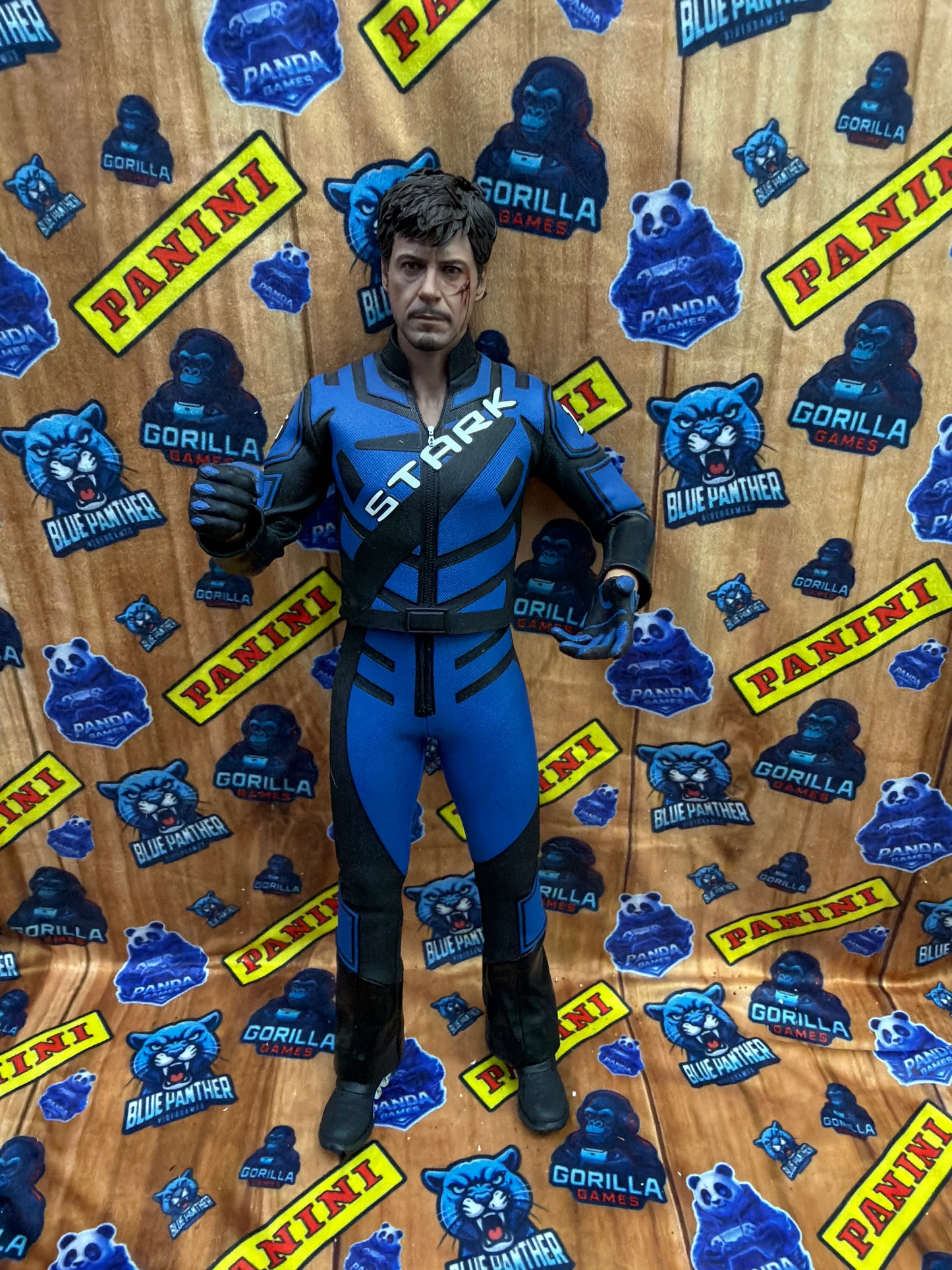 Hot Toys Iron Man 2 – Tony Stark Mark IV 1/6