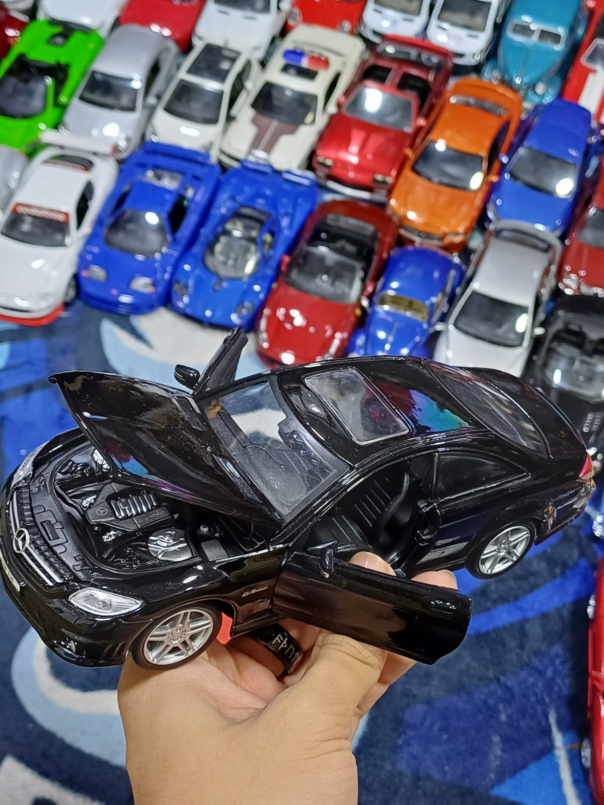 Mercedes Benz CL63 AMG Maisto 1/24
