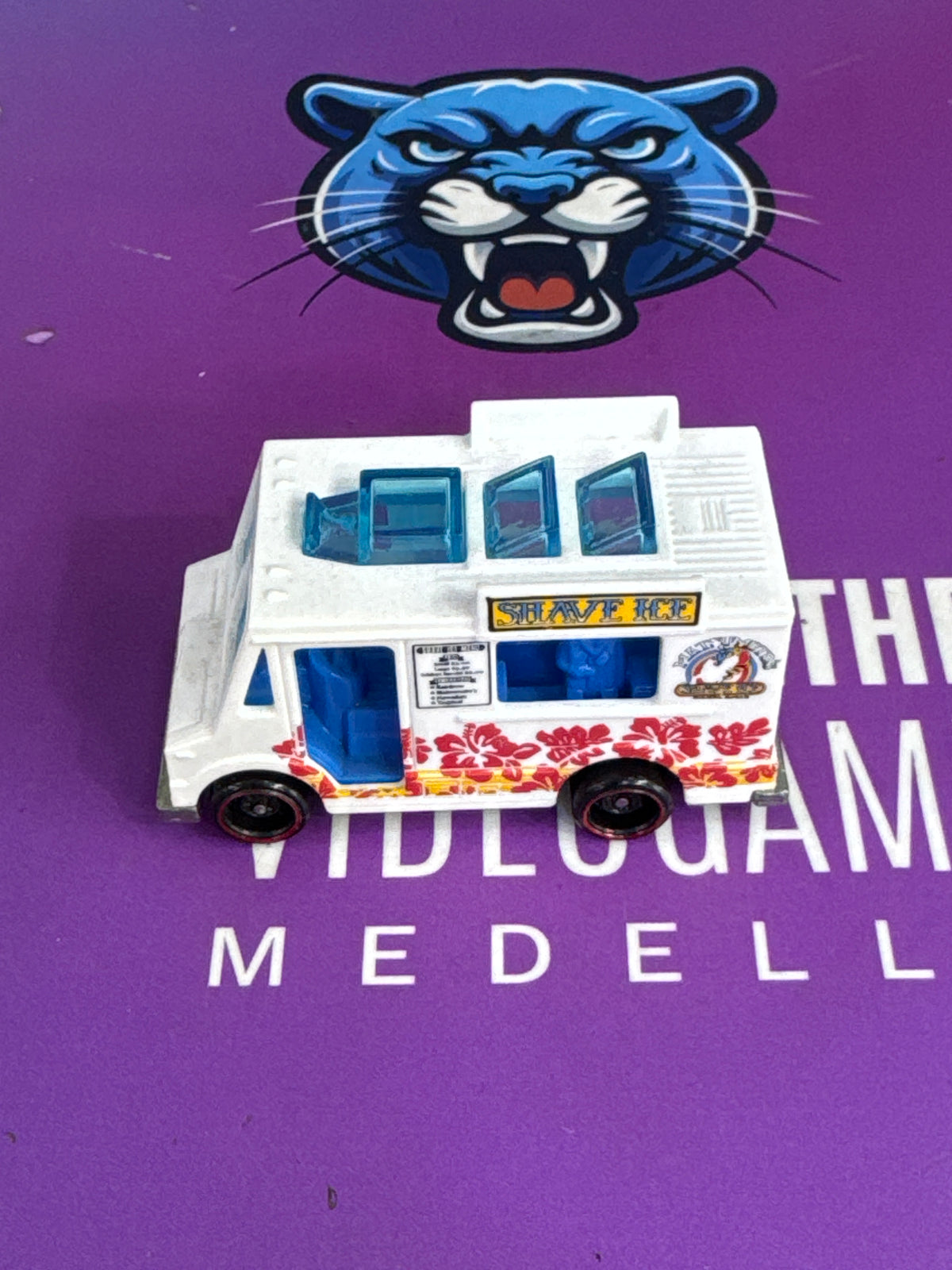 Quick bite - hotwheels