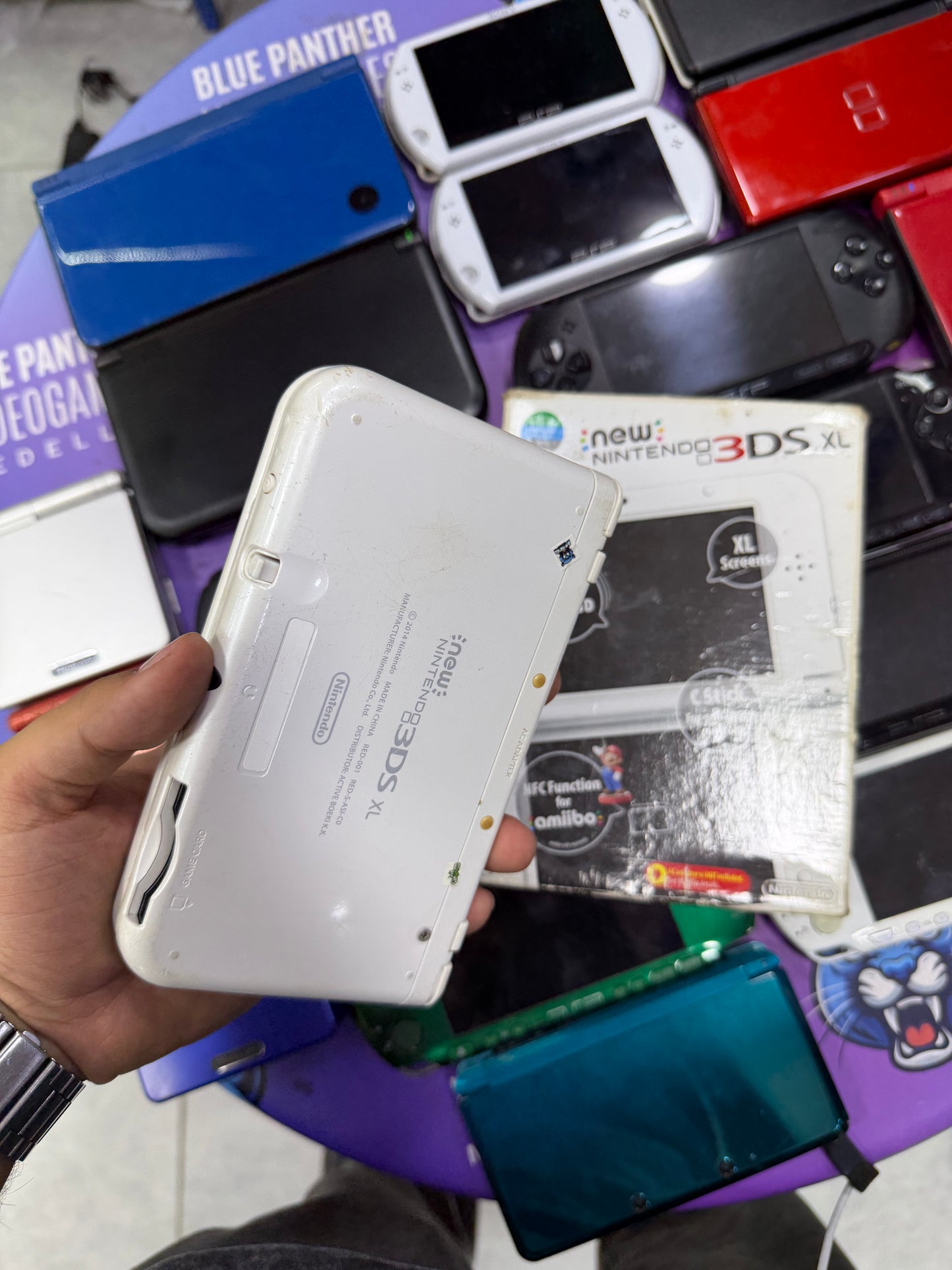 New 3ds xl white con caja con cargador