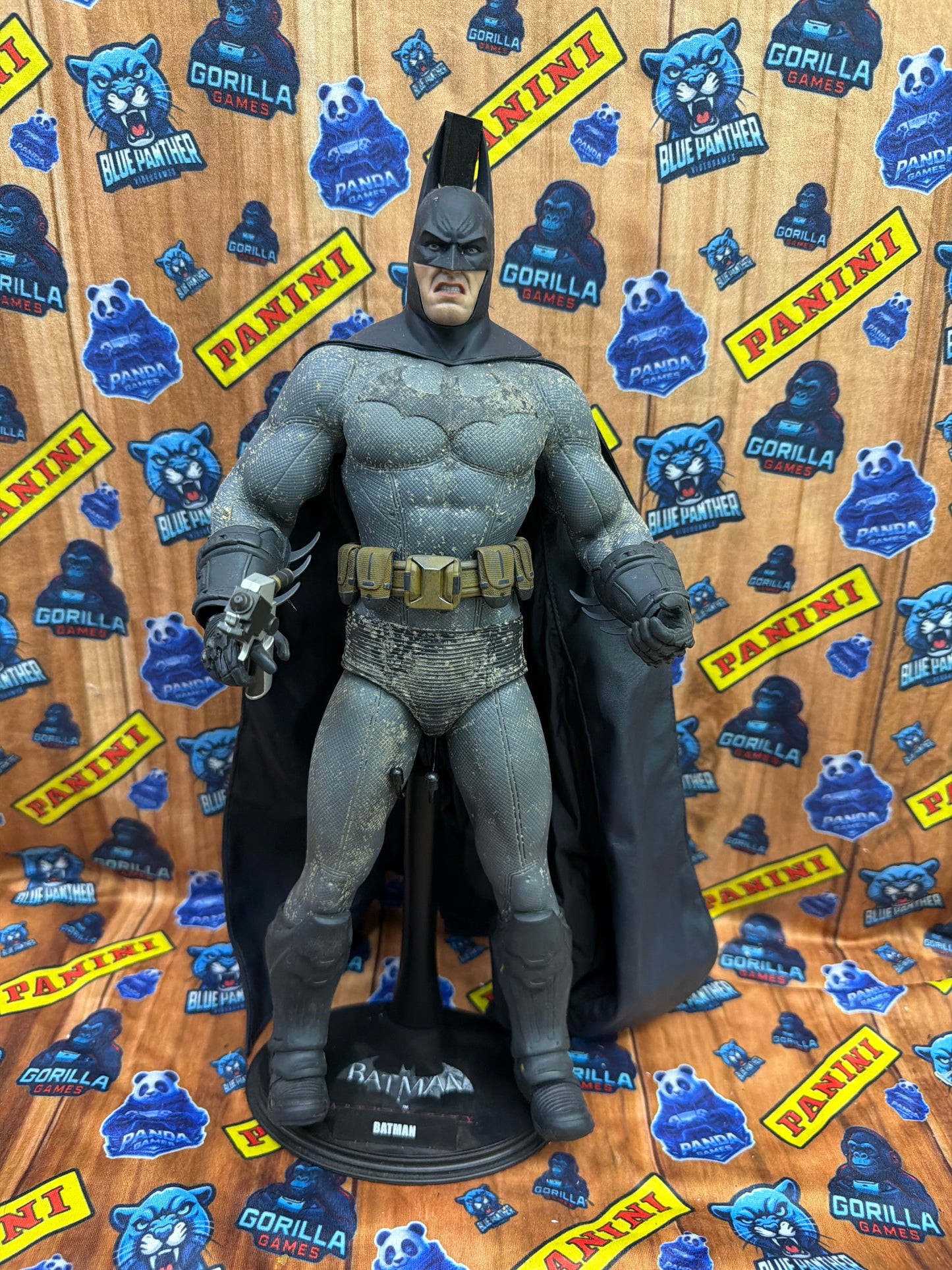 Hot Toys Batman Arkham City – Batman 1/6