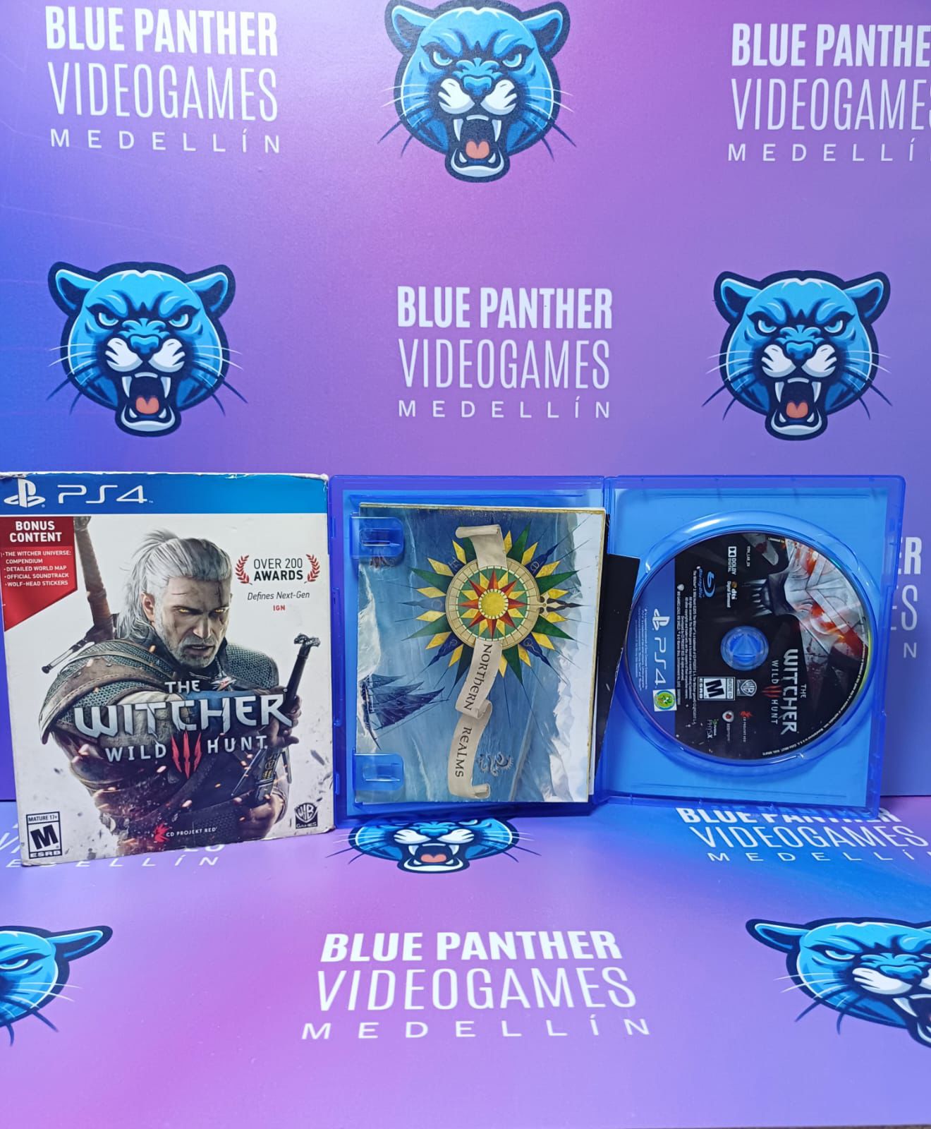 The Witcher 3 wild hunt con caja cartón - Playstation 4