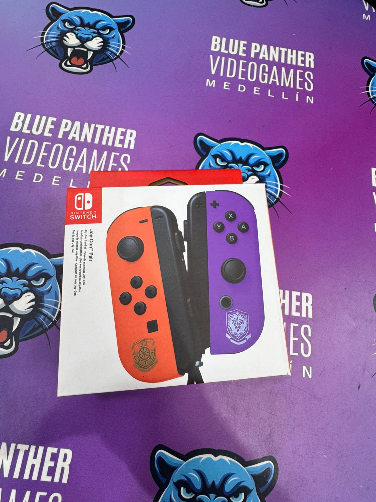 Joy Con Rojo/Morado Alternativo (sobre pedido)