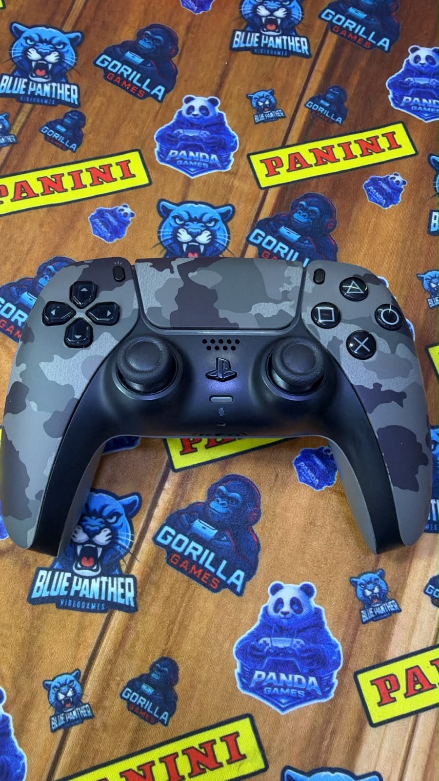 Control PS5 DualSense Camuflado Gris y Negro – Inalámbrico – PlayStation 5