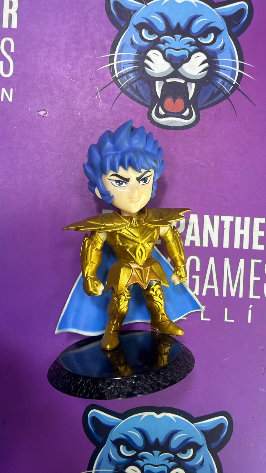 Caballero del zodiaco dorado cancer figura pequeña