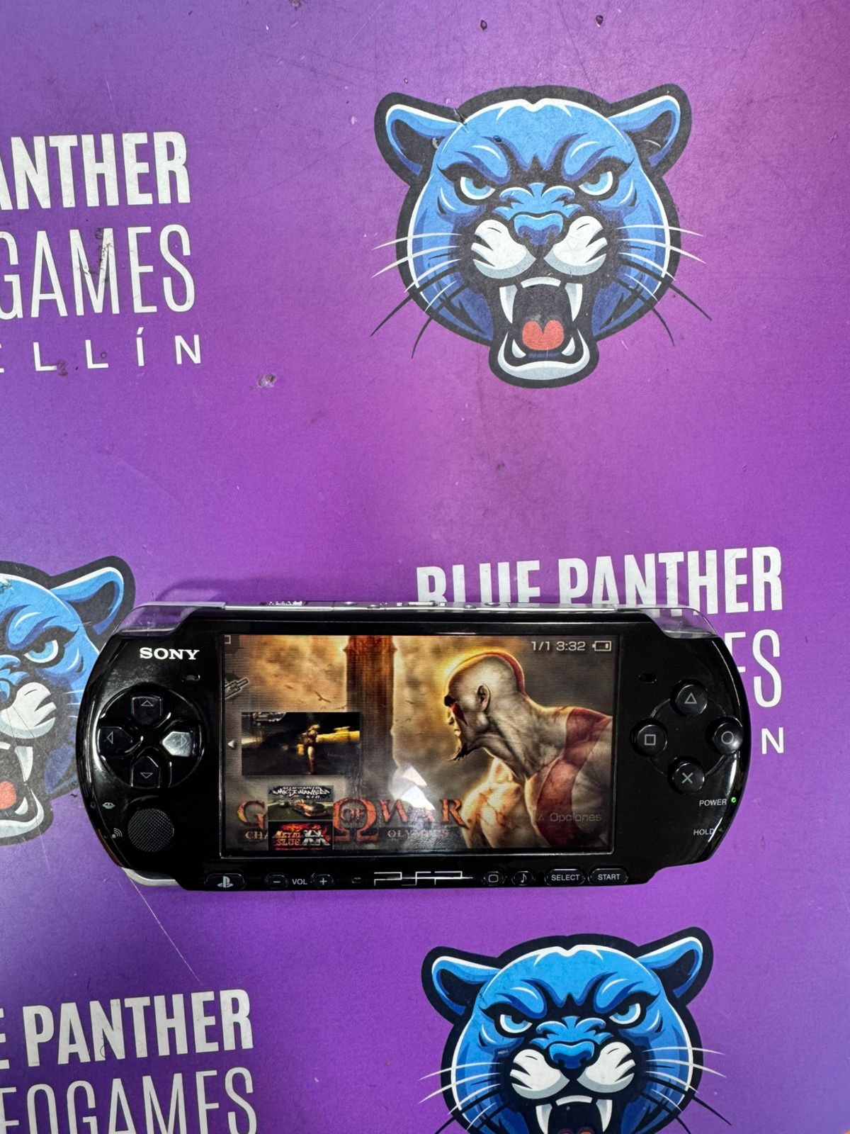 PSP modelo 3000 con juegos