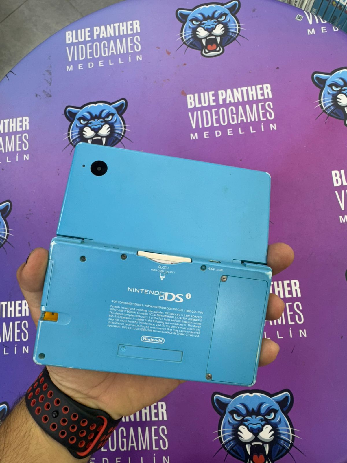 Nintendo DSi con R4