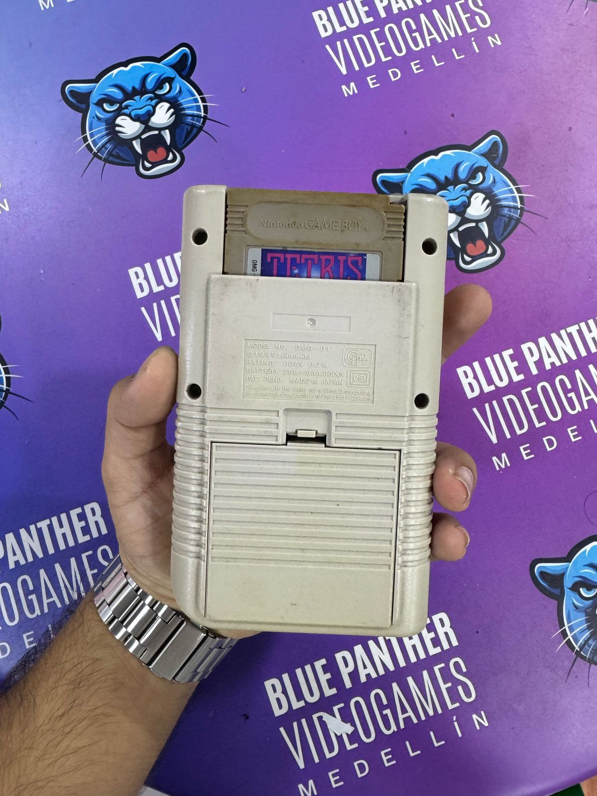 Game Boy Classic amarillita