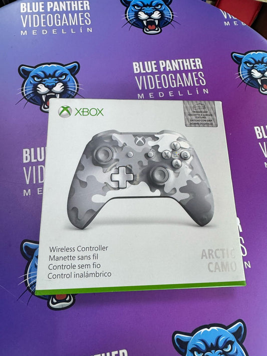 Control Xbox One Artic Camo usado