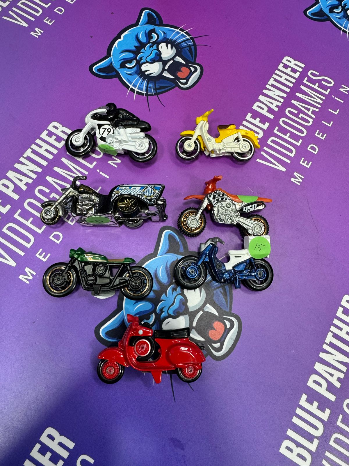 Motos - Hot Wheels