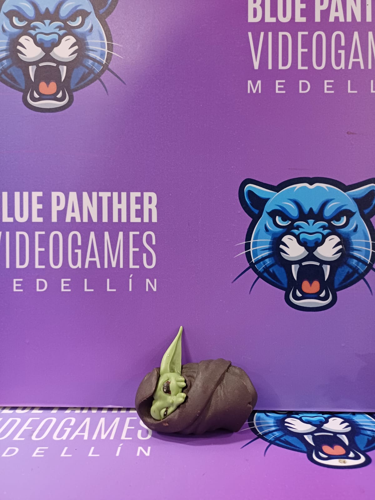 Baby Yoda Muchos motivos