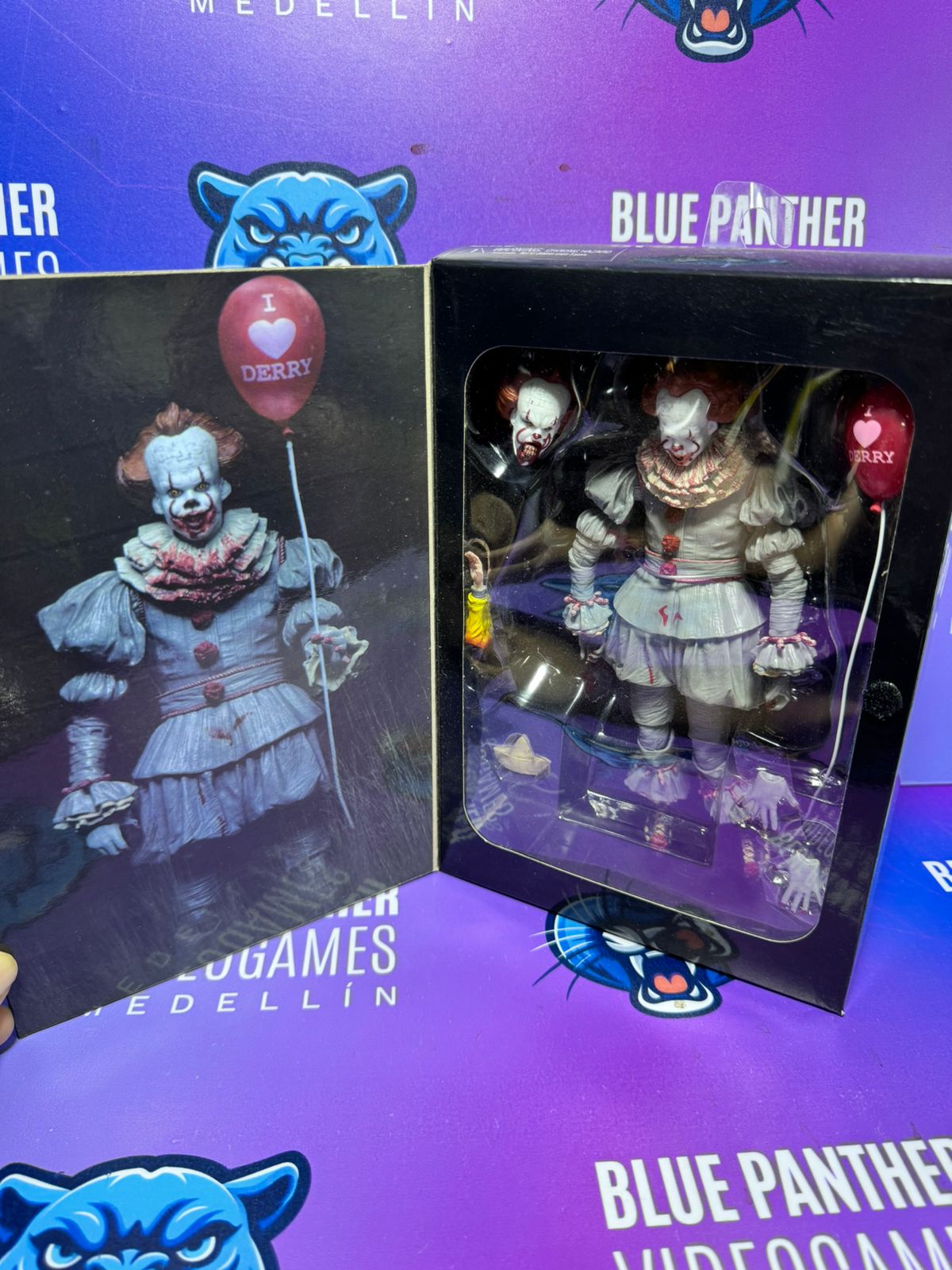 Figura It Globito- Neca