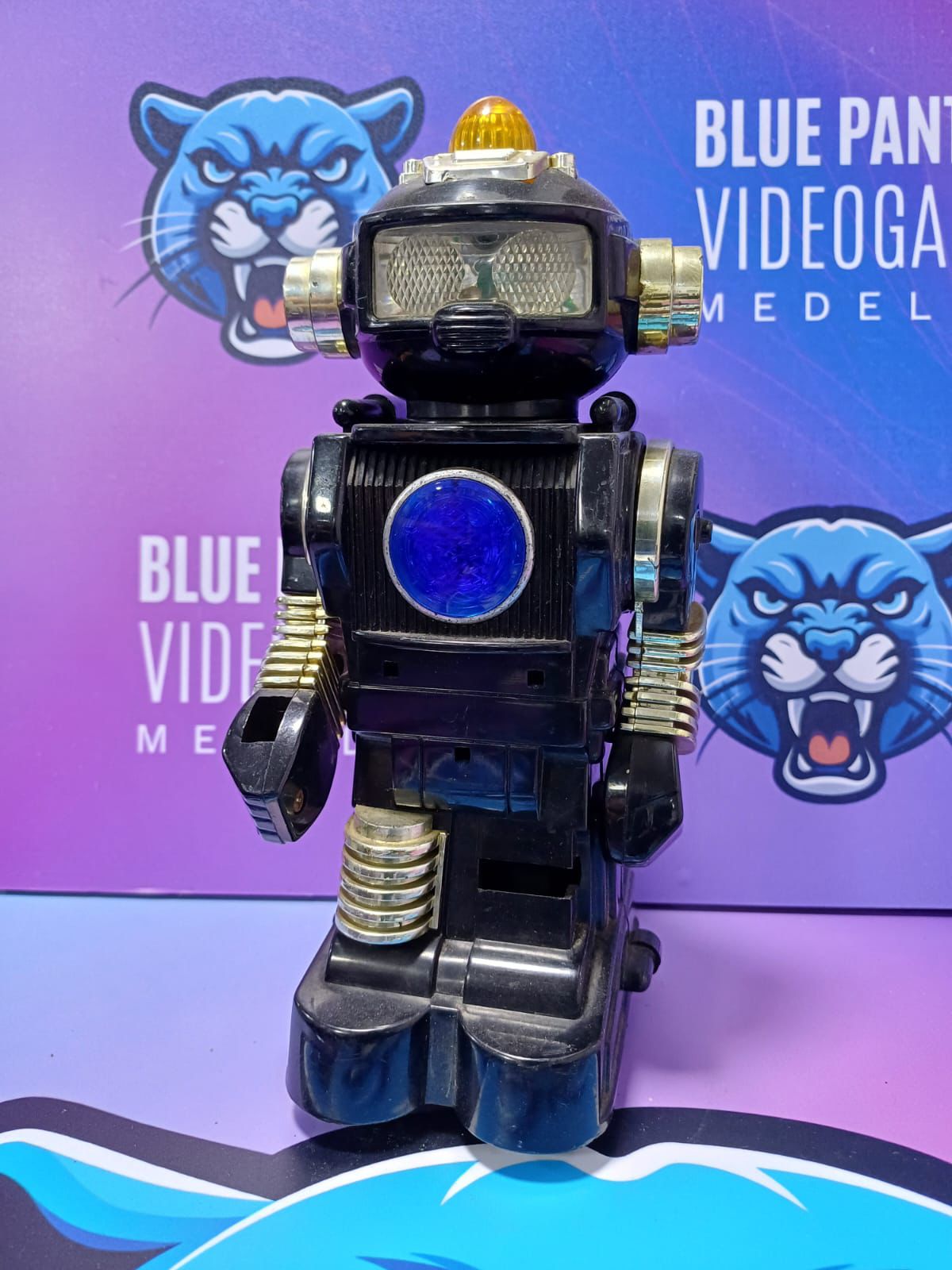 Robot Vintage pecho azul
