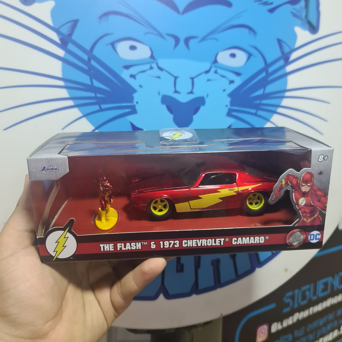 1-32 the flash con figura Jada toys