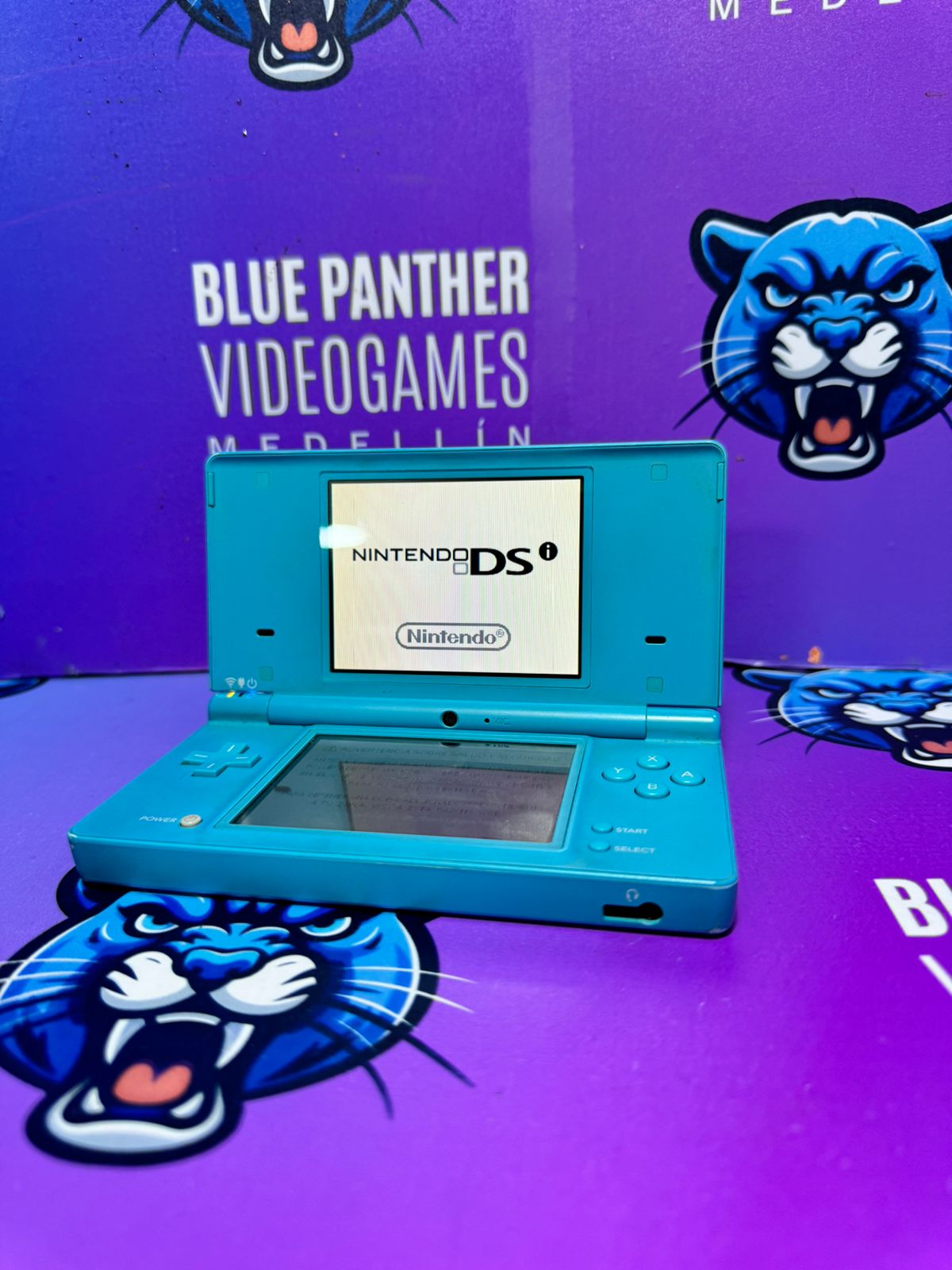 Nintendo DSI Azul con cargador