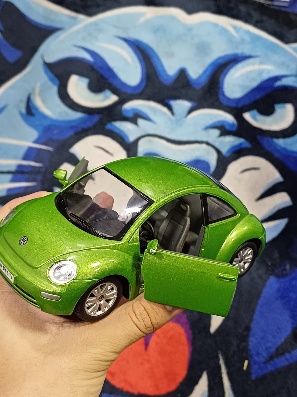 Volkswagen New Bettle Kinsmart 1/24