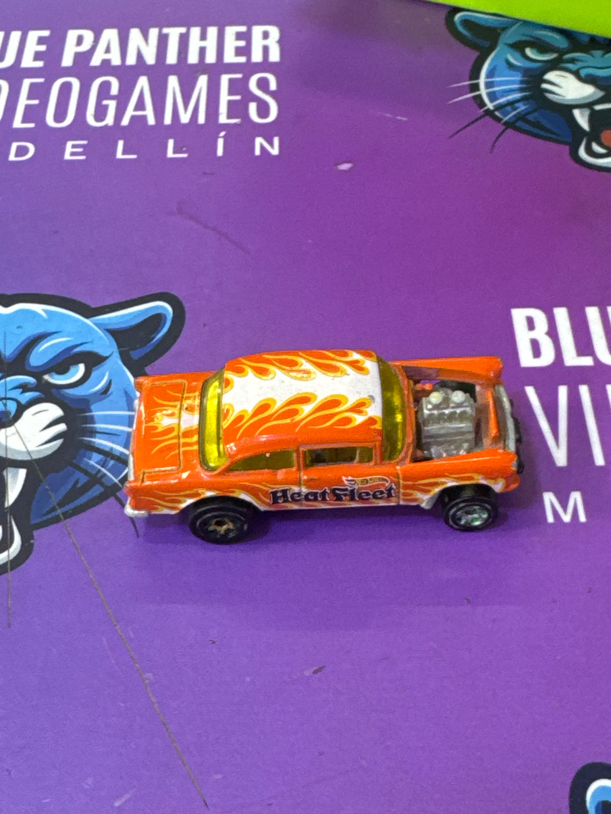 X1634 - hotwheels
