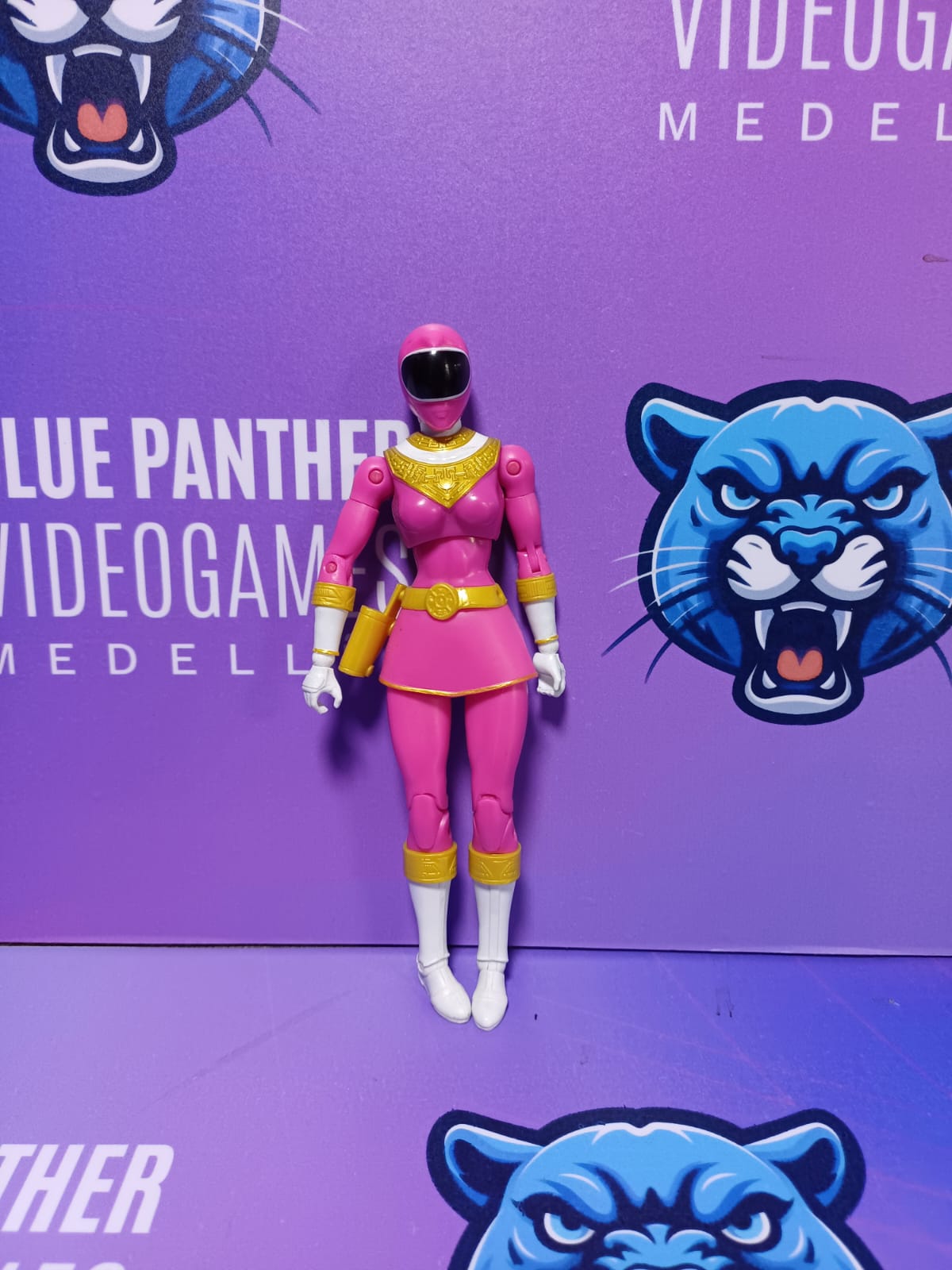 Power Ranger Rosa Bandai – bluepanthervideogames