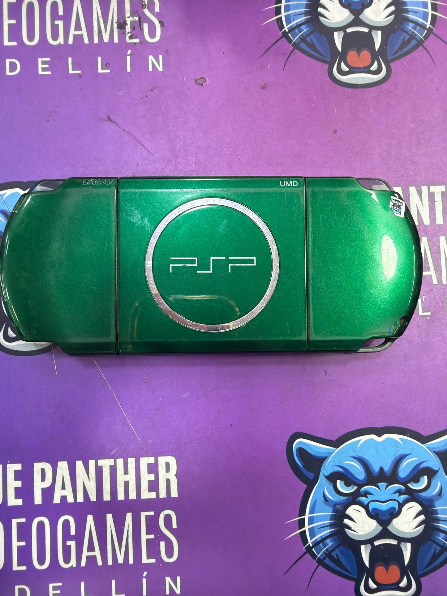 Psp Edicion metal gear 12 Juegos (2)