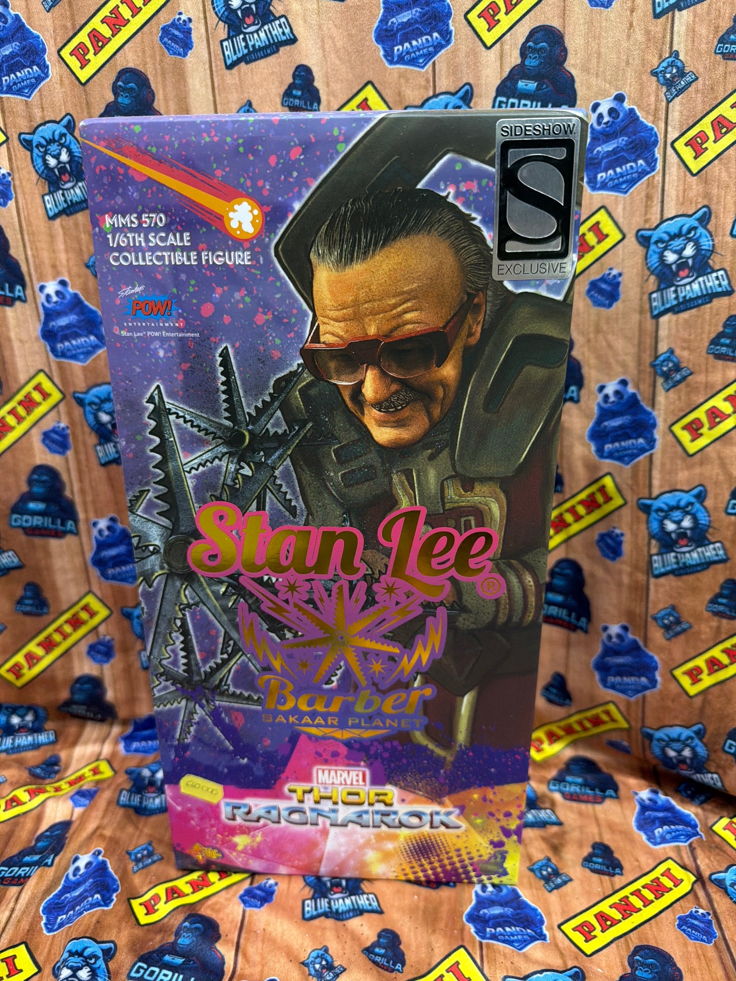 Hot Toys Stan Lee Barber Thor Ragnarok MMS570 1/6