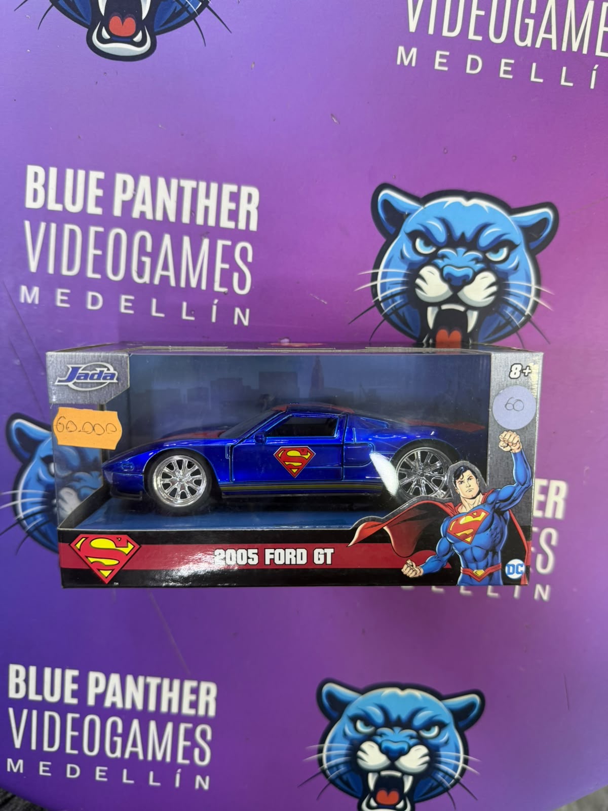 Superman 2005 Ford GT | Modelo Die-Cast Jada Toys escala 1/32