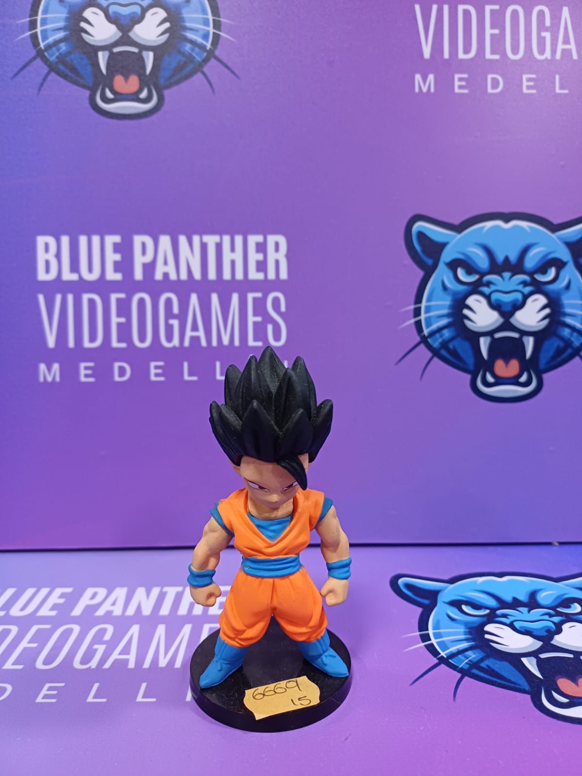 Figuras Dragon Ball Base negra