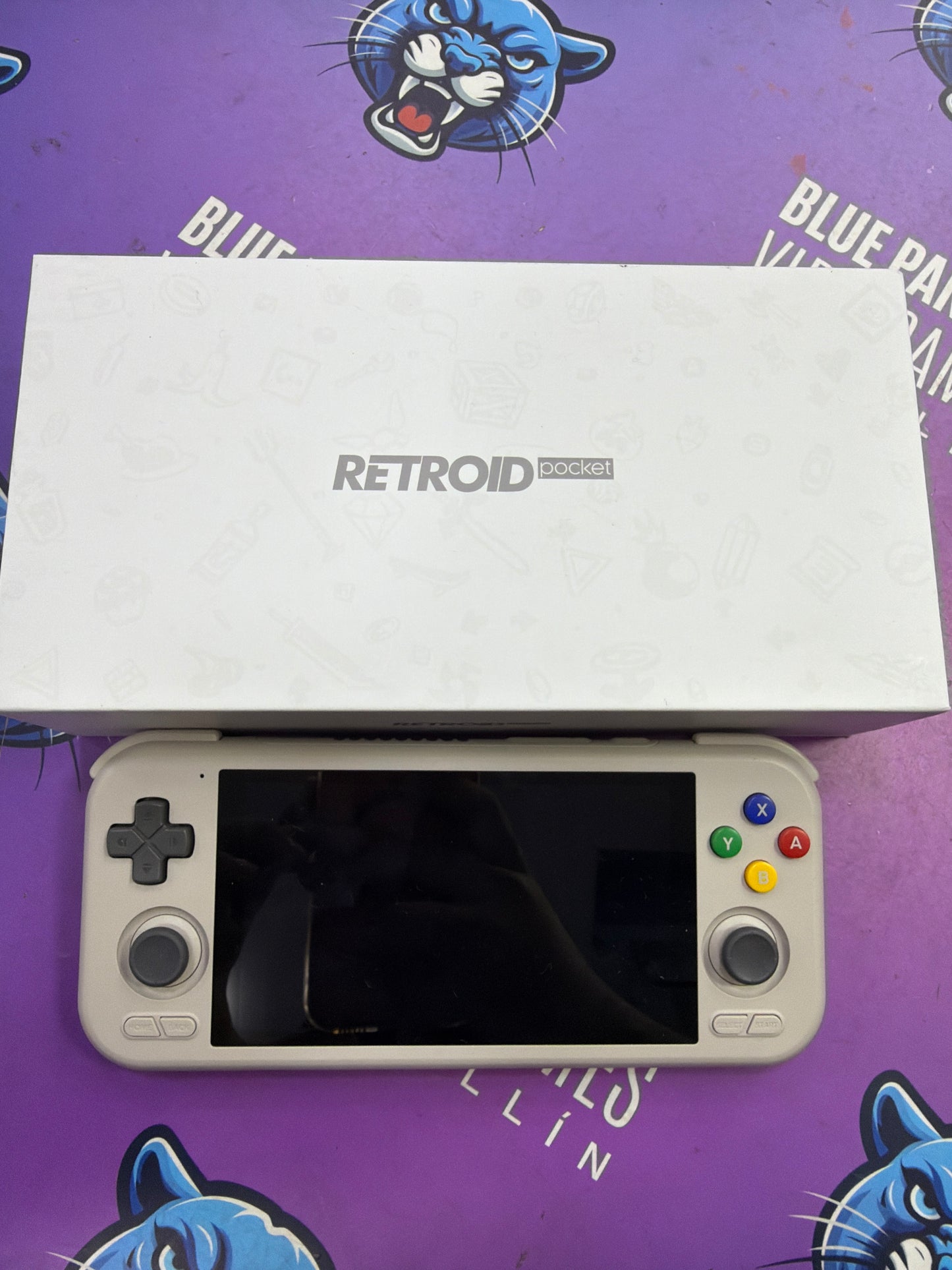 Retroit pocket (4) Emula hasta ps2 Y wii (Contiene algunos juegos de ps2)