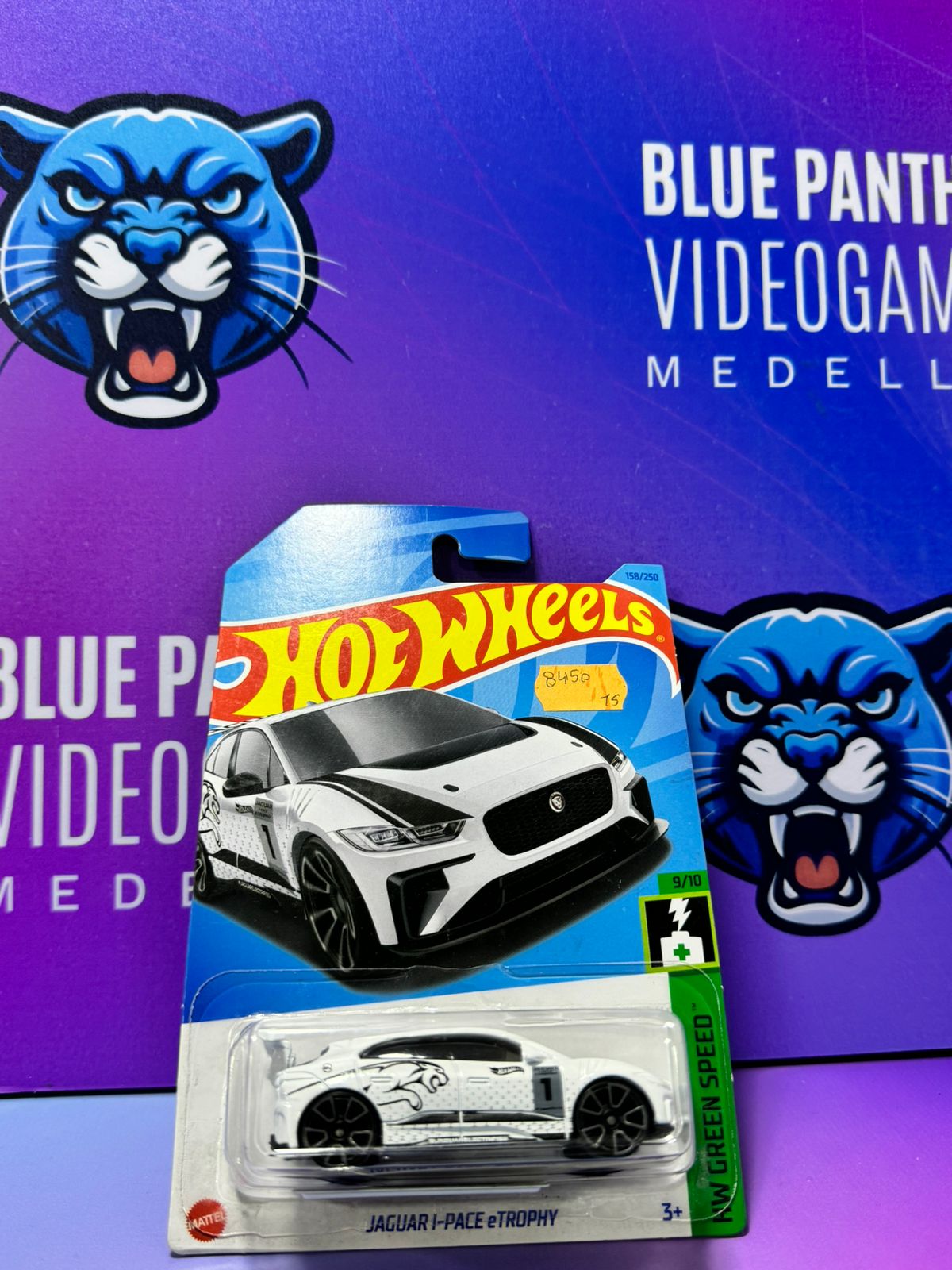 Hot Wheels nuevo Jaguar