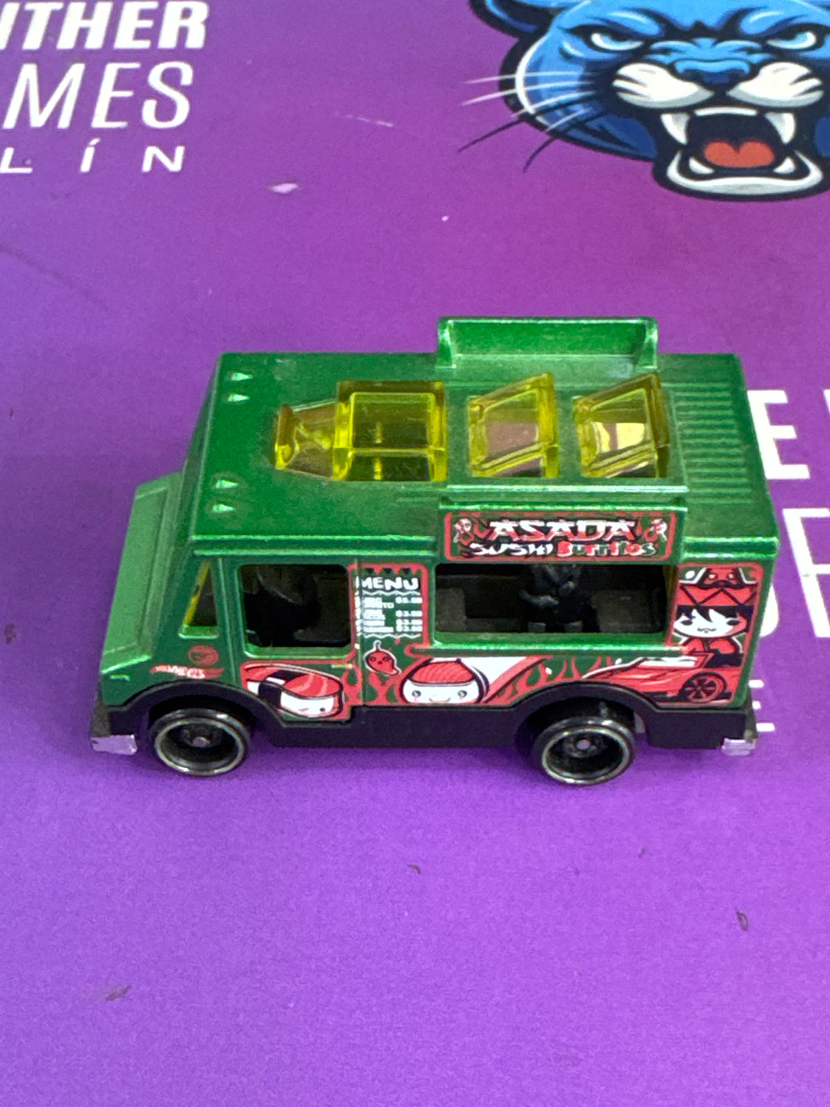Quick bite - hotwheels