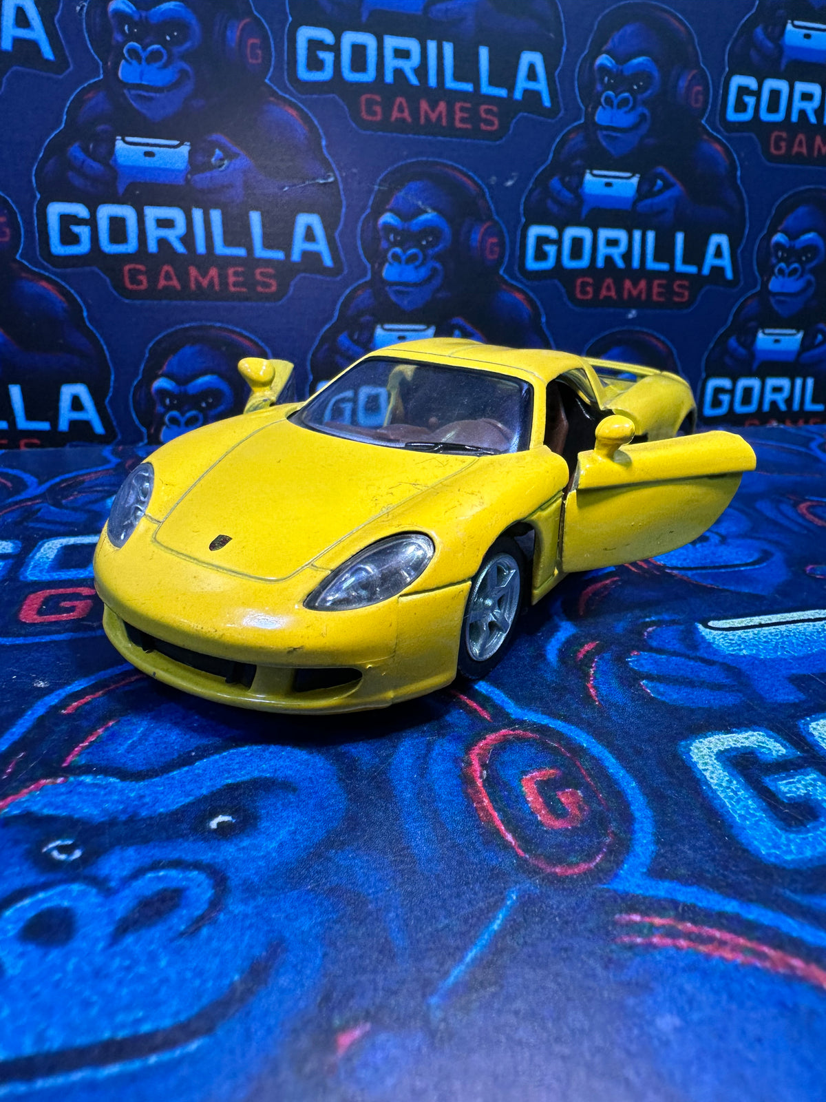 Porsche carrera GT autos a escala 1/36