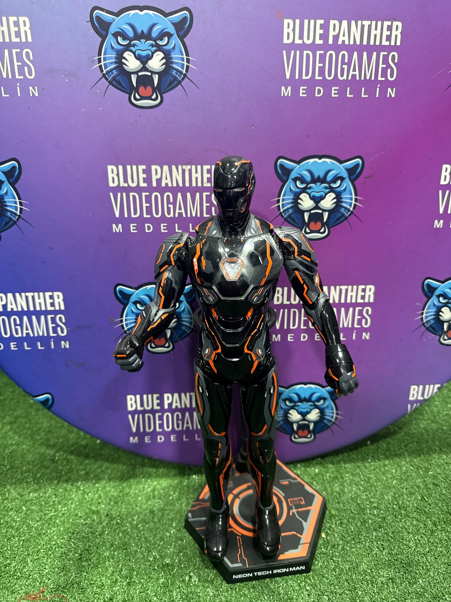 Iro man mark 4.0 neon Hot toys