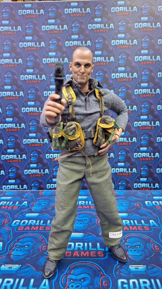 GG soldado Woody Harrelson