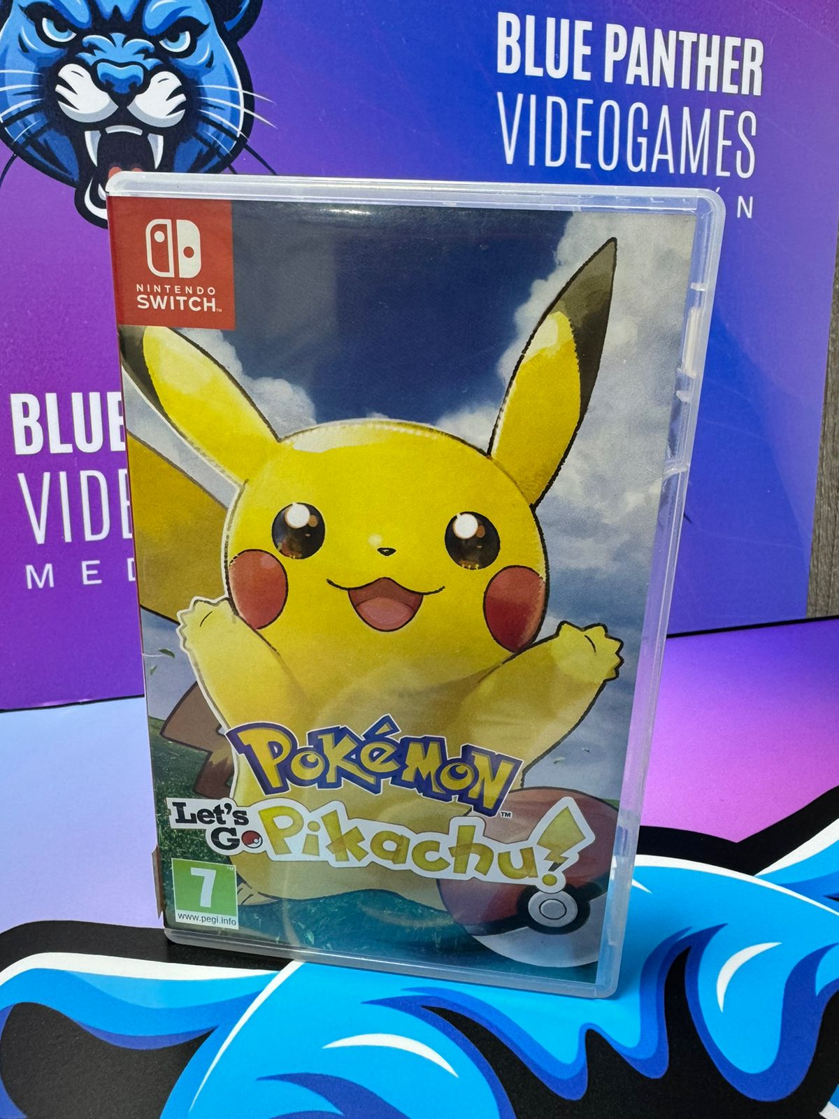 Pokemon Lets go Pikachu - Nintendo Switch