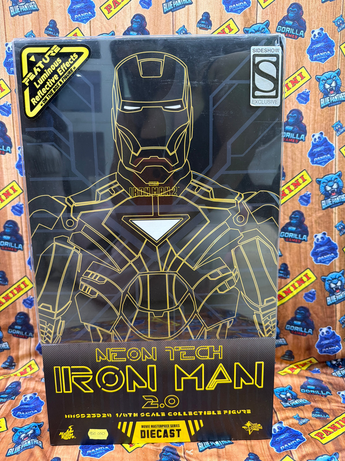 Hot Toys Neon Tech Iron Man 3.0 Amarillo 1/6 Diecast