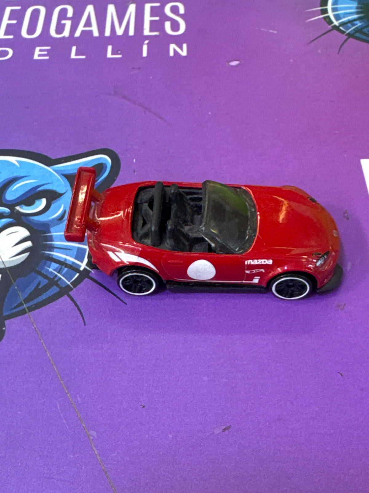 Mazda miata - hotwheels