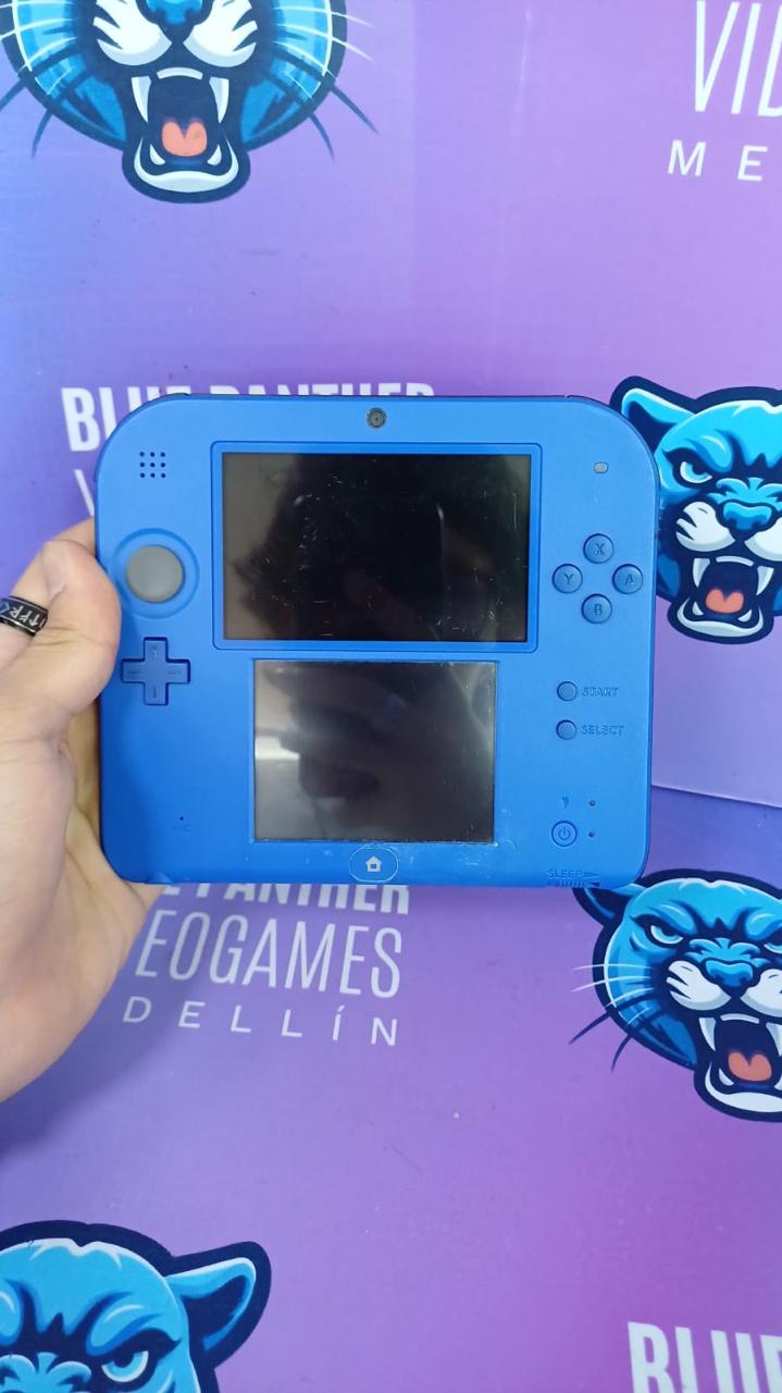 Nintendo 2DS azul programada