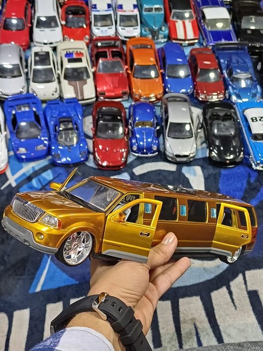 Lincoln Navigator Maisto 1/24