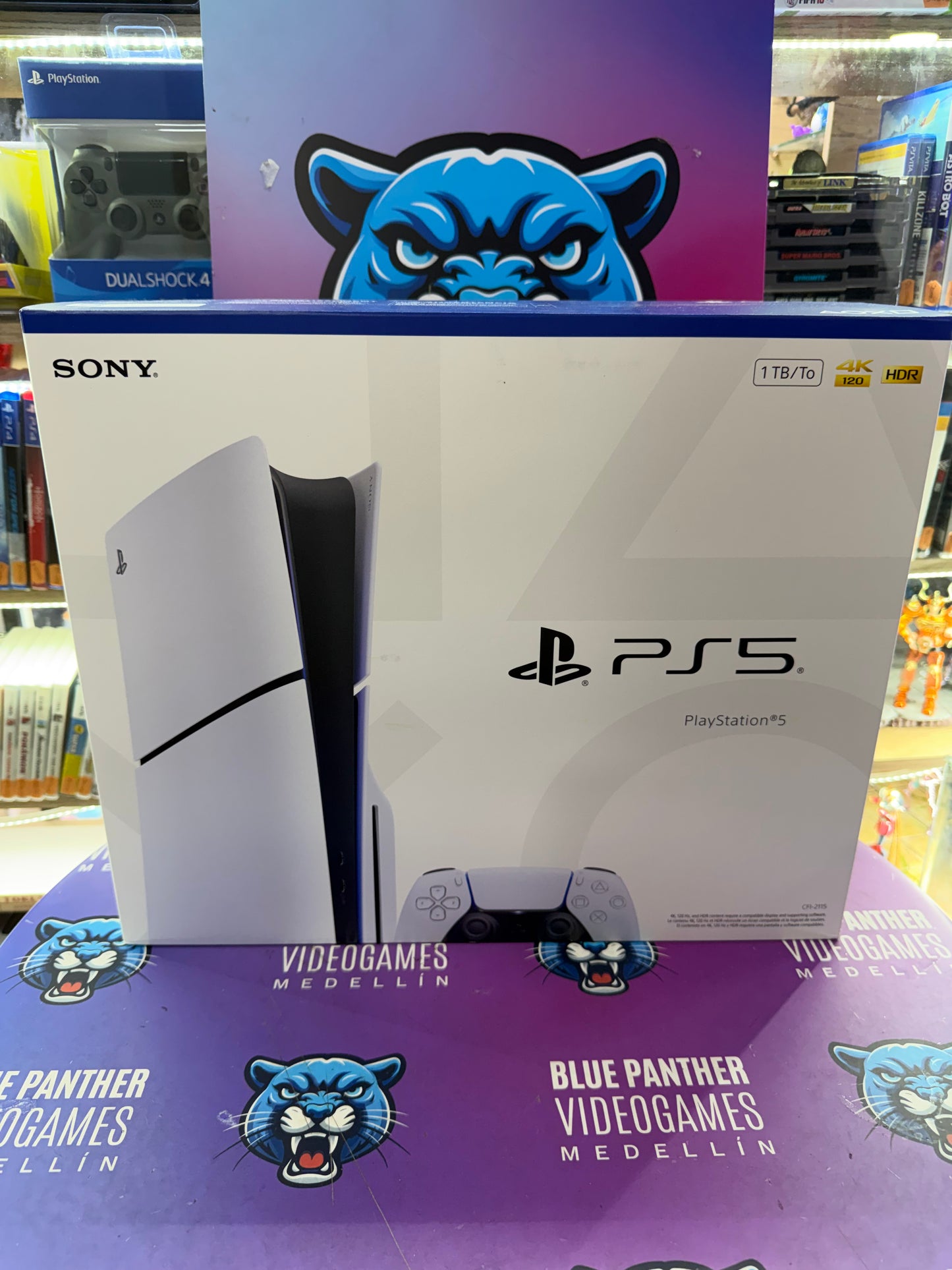 Playstation 5 Slim Nueva + Fc 26 + 8 Juegos