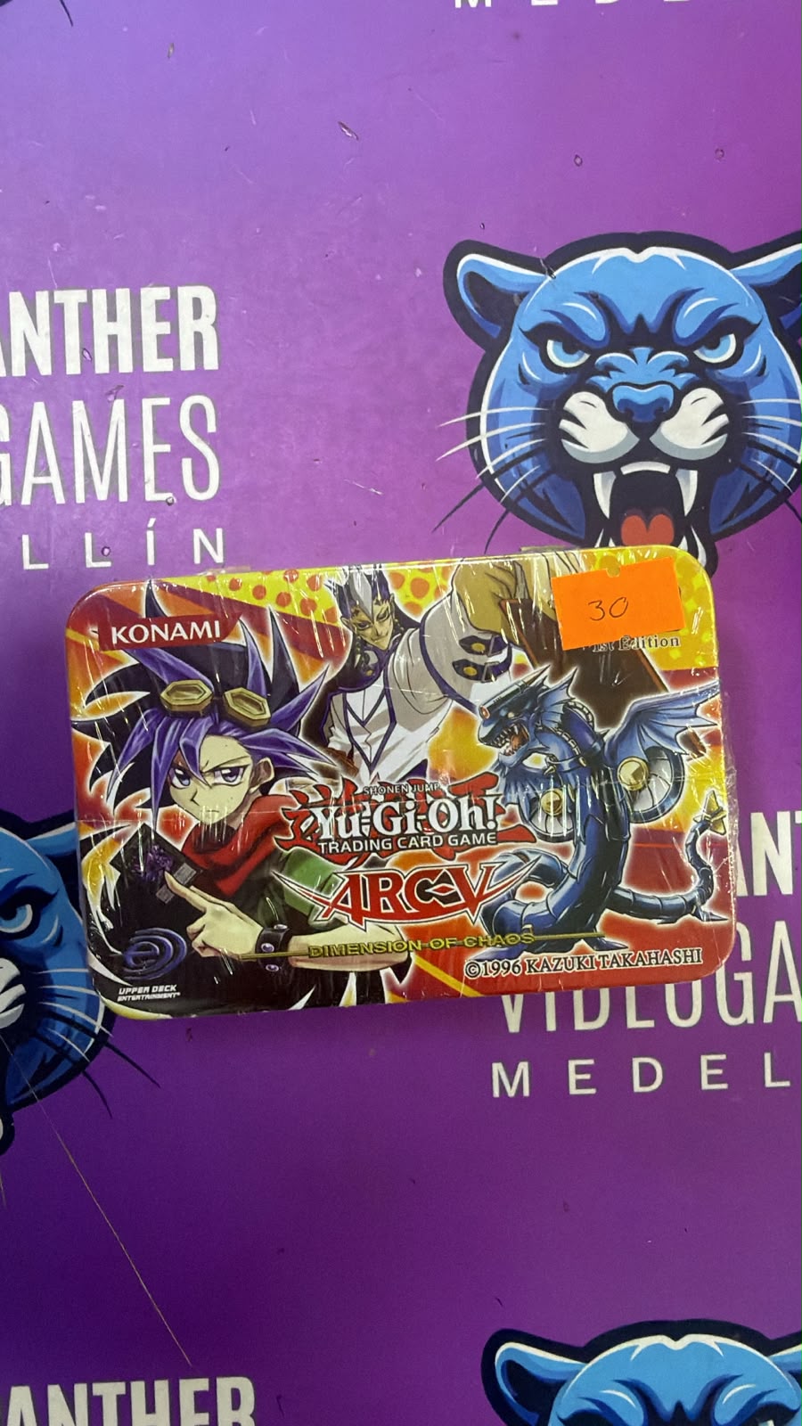 Yu-Gi-Oh! ARC-V: Dimension of Chaos – Lata Metálica Coleccionable 1st Edition Disponibles: 2 unidades