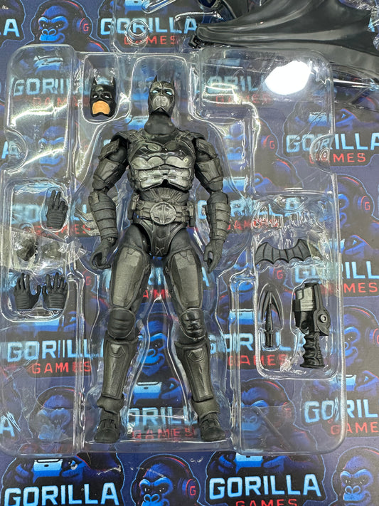 Batman injustice S H Figuarts K.o piezas faltantes