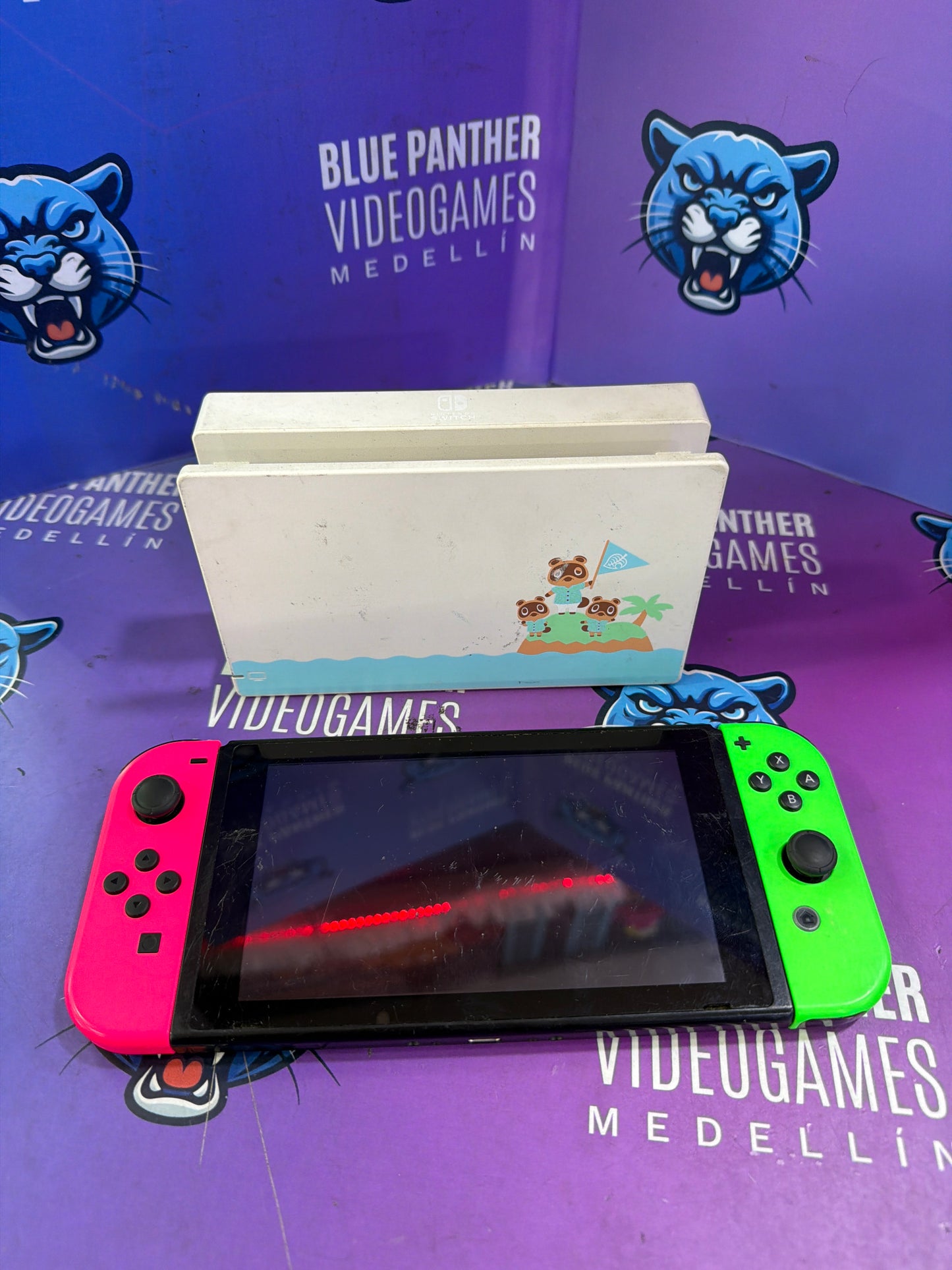 Switch cascada con dock edicion animal crosing