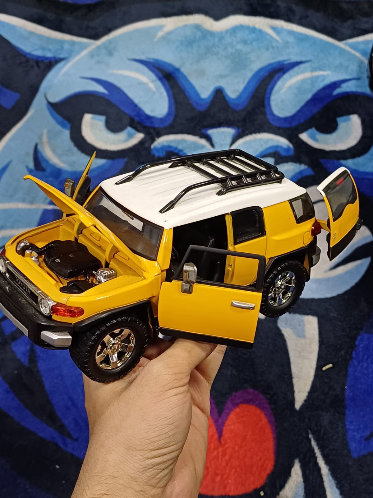 Toyota FJ Cuiser Jada 1/24