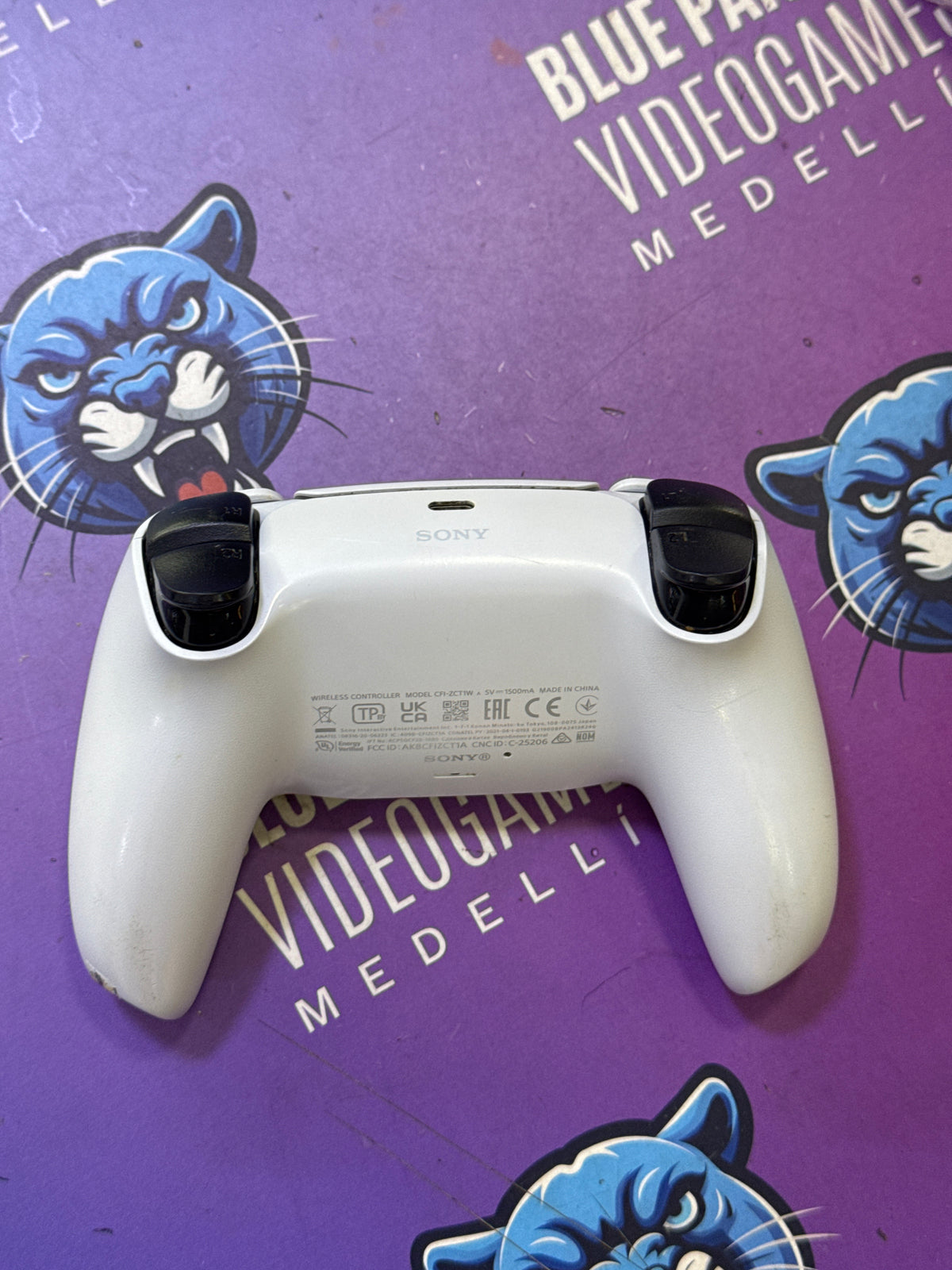 Control play 5 original / blanco