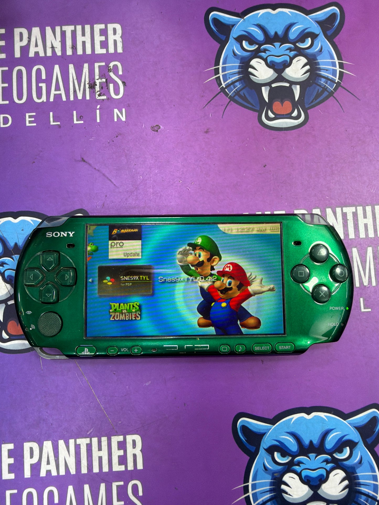 Psp Edicion metal gear 12 Juegos (2)